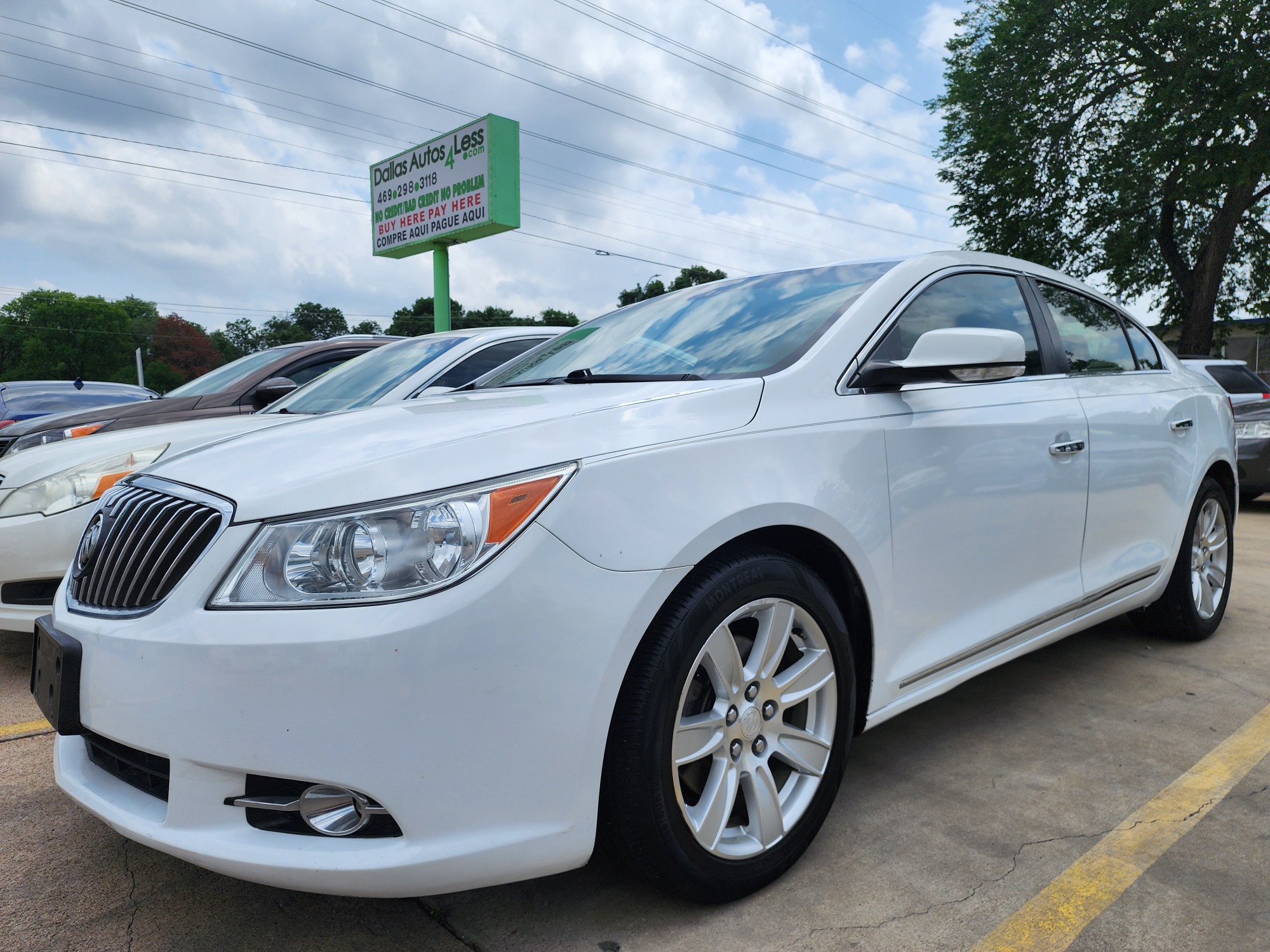 2013 WHITE /GRAY Buick LaCrosse Premium Package 2, w/Leather (1G4GF5E31DF) with an 3.6L V6 DOHC 24V FFV engine, 6-Speed Automatic transmission, located at 2660 S.Garland Avenue, Garland, TX, 75041, (469) 298-3118, 32.885551, -96.655602 - CASH$$$$$$ CAR! This is a very well cared for 2013 BUICK LACROSSE SEDAN! PREMIUM PKG! PUSH START! PANO SUNROOF! HEATED STEERING WHEEL! BLUETOOTH! Come in for a test drive today. We are open from 10am-7pm Monday-Saturday. Call us with any questions at 469.202.7468, or email us at DallasAutos4Le - Photo #0